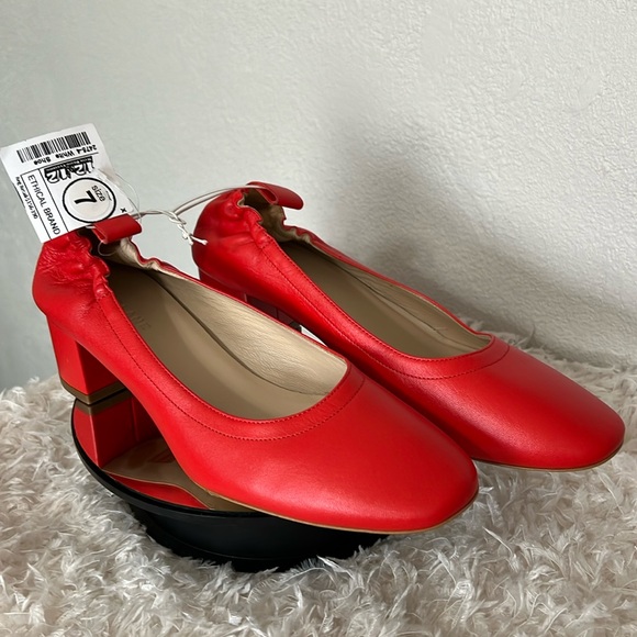 Everlane Italian Leather The Day Heel Red - Picture 5 of 14